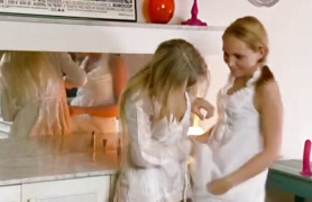 XXX زانو زده و دانلود فیلم جدید سکسی 2018 ضرباندار بزرگ