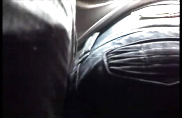 XXX سینه کلان, ماساژ و از کون مشتریان دانلود فیلم سکسی جدید 2018