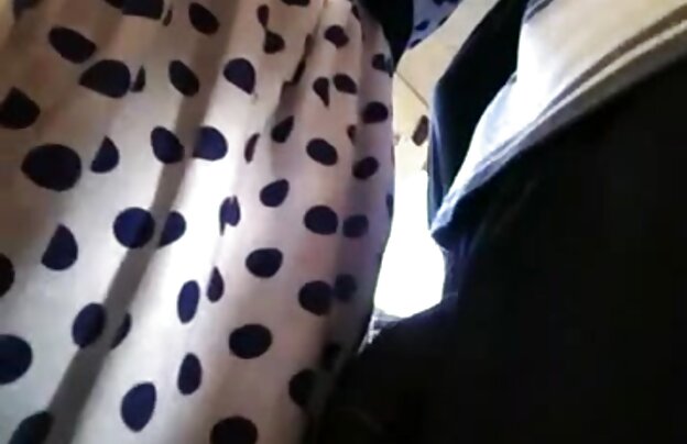 XXX کون سیاوش دلسوز سکس گشاد, قرمز زباله در زیر مرتب اسباب تعجب به شوهرش