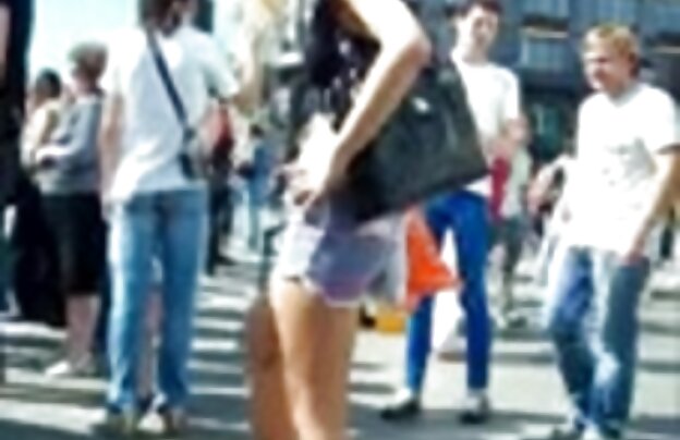 XXX جوجه های جوان در تور سبز می دهد یک زن دانلود فیلم سکسی خفن جدید