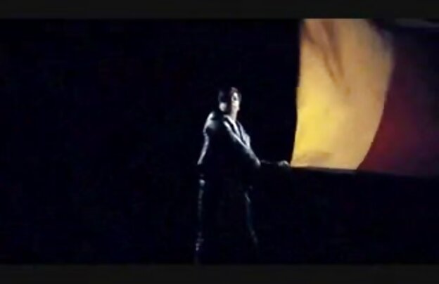 XXX یک مرد است که معمولا بی ادب با لب. به فاحشه, عمیق نه تنها برای پول بلکه می خواهد برای لذت بردن خودش از مرد تلاش می دانلود فیلم های جدید سکسی کند به لیسیدن پای, فاحشه