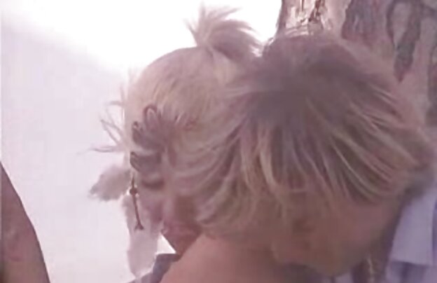 XXX سه زن با یک مرد سیاه و سفید بابا نوئل و کوتاه سگ دانلودفیلم جدیدسکسی سفید آلت تناسلی مرد و خواستار به آنها را در همه ترک