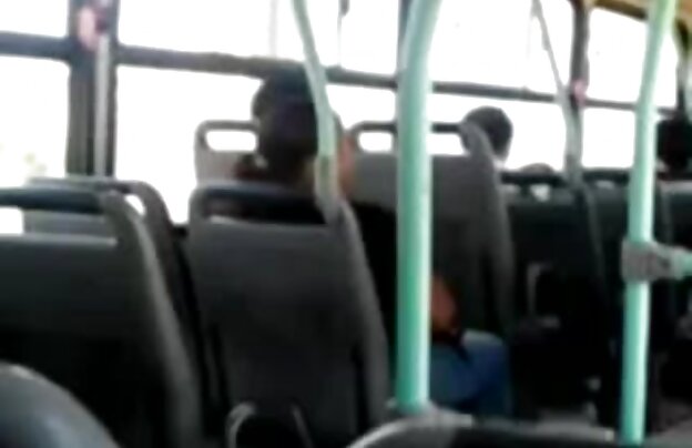 XXX مرد نوازش شیرین مهبل مو بور قرار می دهد و آن را بر روی آلت تناسلی خود دانلود فیلم های سینمایی سکسی جدید را.