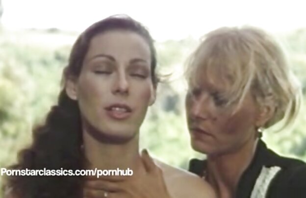 XXX جوانان و دانش آموزان در آغوش گرفتن و مرطوب با یک فیلم سینمایی سکسی جدید وسیله ارتعاش و نوسان