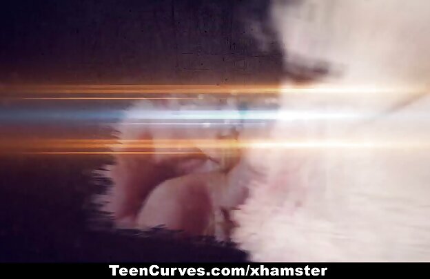 XXX جوان مردم همه روغن ریخته و تمام سینمایی سکسی جدید سه گانه