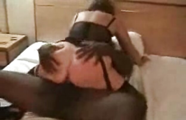 XXX سگ سکس اچ دی جدید ماده بالغ سکس یک دختر جوان