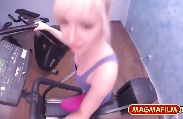 XXX او را دیدم برده جنسی, معشوقه دانلود فیلم سکسی جدید برازرس و شروع به هر کس در حفره مرطوب و