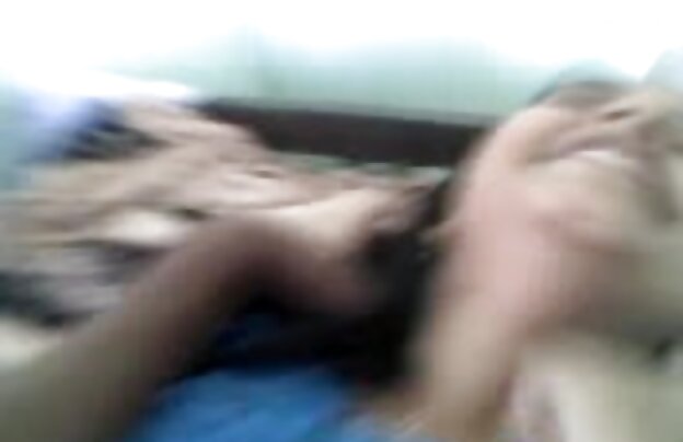 XXX انحنا ورزش ها با سیاه و فیلم سینمای سکسی جدید سفید دیک در حمام