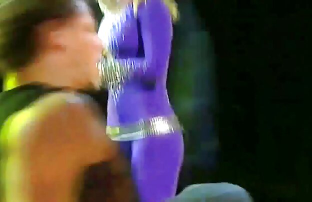 XXX در زمان خاموش در جنگل به او دانلود سوپر خارجی جدید نیش