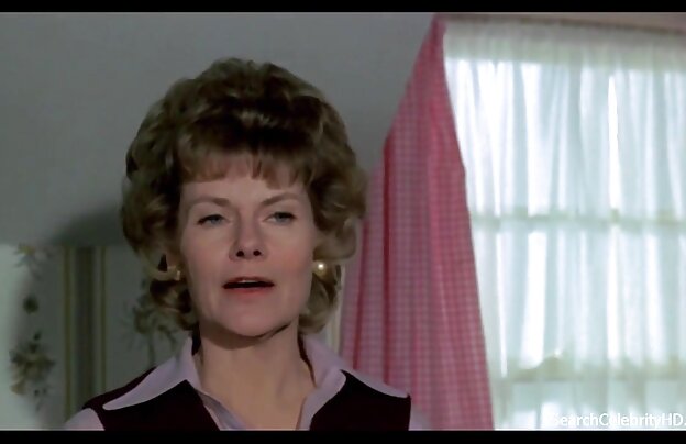 XXX مرد, تنگ, مقعد کودک دانلودفیلم سوپرخارجی جدید قرار می دهد و او در دیک خود را