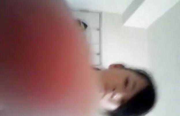 XXX این مرد است که برخی از عظمت و شکوه را به خیانت همسرش او کار نمی کند, روسپیان, اما طول می کشد و از او و شروع به جلق زدن در آنها و پس از آن نشان می دهد تا سیاوش دلسوز سکس برای کمک به او را به پایان برساند خورد دیک خوش