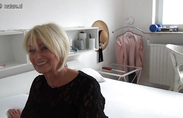 XXX یک مرد به نام سه طول می کشد دانلودفیلم جدیدسکسی و آنها را بر روی دوربین.