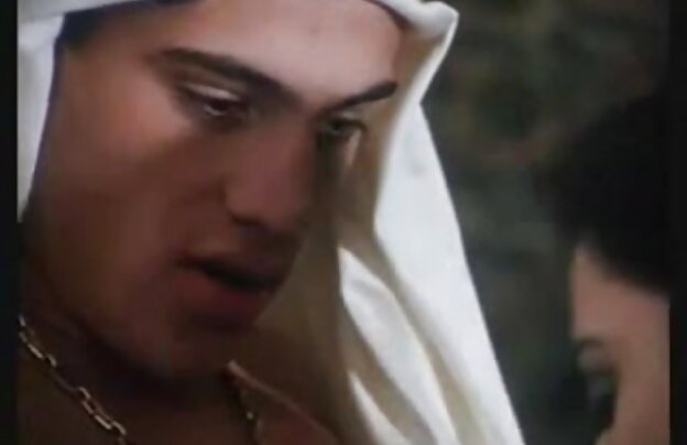 XXX جولیا او را اغوا بهترین دانلود فیلمسکسی جدید دوست و سکس با او.