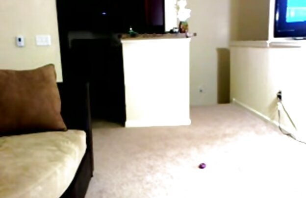 XXX یک مرد خسته از کار به نام جوان, روسپی و سخت پوست کنده در یک دانلود فیلم های سکسی جدید اتاق هتل