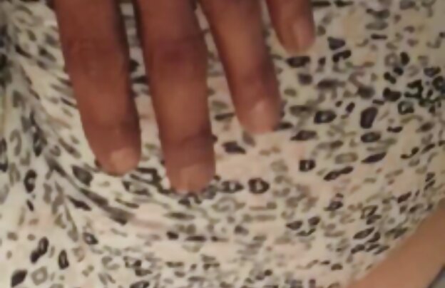 XXX دانش شوهر یا کرم کوچک خود را در دهان او در مقعد دانلود سوپرخارجی جدید