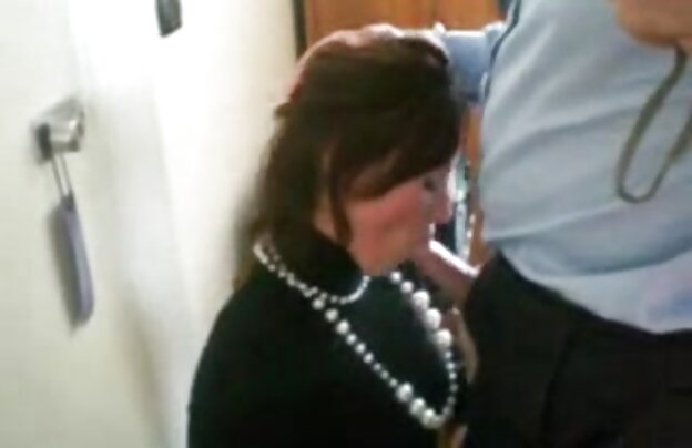 XXX طاس وحشیانه مرد دانلودفیلم جدیدسکسی سخت ورونیکا بر روی پله ها