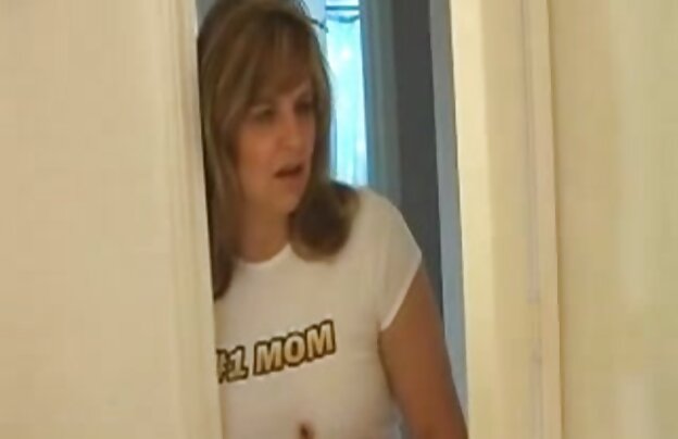 XXX دکتر بررسی بیمار دیک با دهان دانلود سوپرخارجی جدید او.