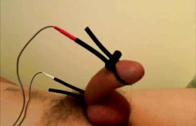 XXX یک مرد عبور از سینمایی سکسی جدید یکی از همسایه دختر در حمام