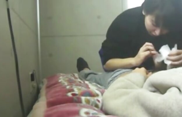 XXX عوضی دانلود فیلم سکسی جدید شهوانی جوان می خواهد تقدیر بر روی اب نبات چوبی