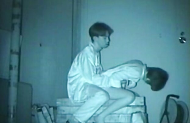 XXX دختر خورد دیک سیاه و سیاوش دلسوز سکس سفید مرد