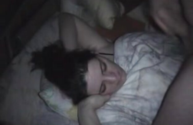 XXX بالغ ورزش ها بمکد دیک چسبیده از زیر میز سایت دانلود فیلم سکسی جدید