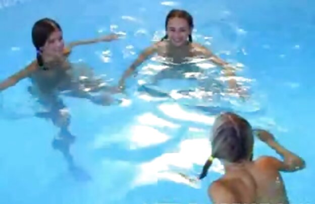 XXX دارای دانلودفیلم سوپرخارجی جدید موی سرخ شخص تاب عکس با باغبان