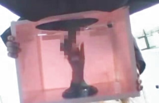 XXX عوضی جوان نه تنها بمکد دیک, سکس اچ دی جدید بلکه آن را برای انگشتان دست