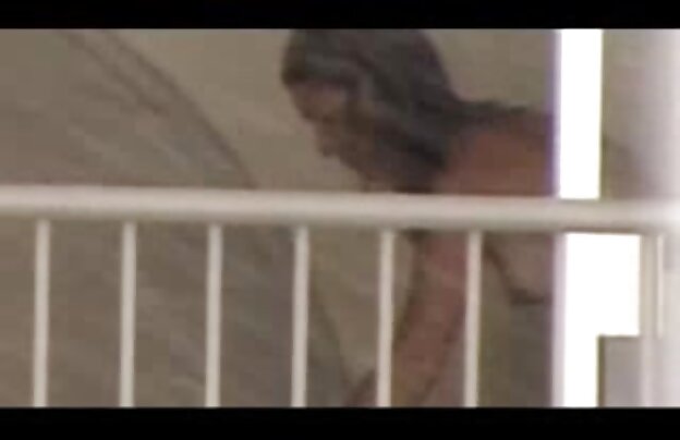 XXX مردان آغاز شده کلاچ نصب کنید و سپس وارد دیک دانلود فیلم سینمایی سکسی جدید خود را در دهان